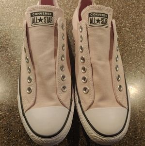 NWOB Light Pink Converse Mens US size 7.5